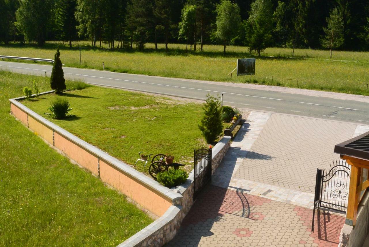 Apartment Bosili Mojstrana Exterior foto